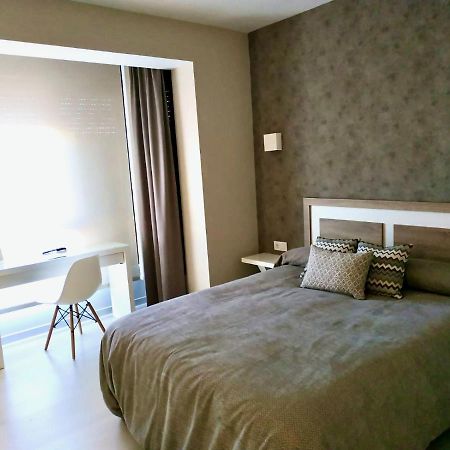 Hotel Los Conejos Mora المظهر الخارجي الصورة